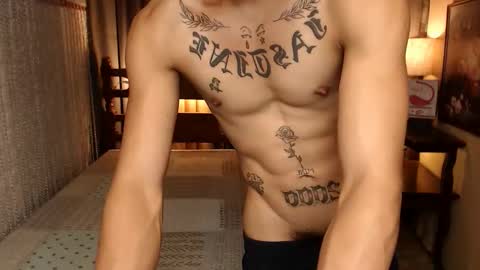 Snapshot of justine_hunk chatting on December 29, 2024, 11:08 pm justine_hunk online show from December 29, 2024, 11:08 pm