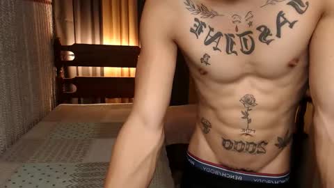 Snapshot of justine_hunk chatting on January 6, 2025, 11:18 am justine_hunk online show from January 6, 2025, 11:18 am