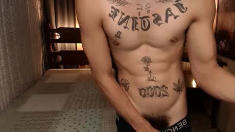 Snapshot of justine_hunk chatting on February 1, 2025, 7:15 am justine_hunk online show from February 1, 2025, 7:15 am