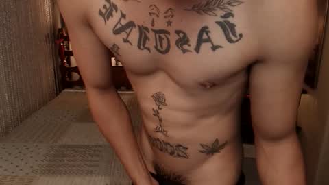 justine_hunk online show from May 4, 2026, 6:37 pm