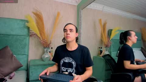 Snapshot of justineperry chatting on October 12, 2025, 8:41 pm Justine online show from October 12, 2025, 8:41 pm