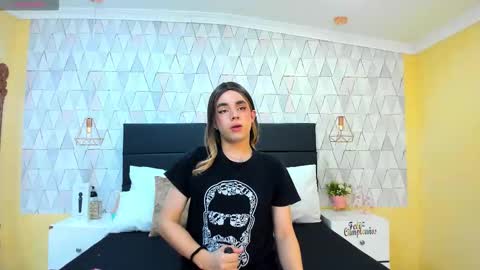 Snapshot of justineperry chatting on October 20, 2025, 3:40 am Justine online show from October 20, 2025, 3:40 am