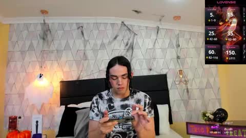 Snapshot of justineperry chatting on October 22, 2025, 4:13 am Justine online show from October 22, 2025, 4:13 am