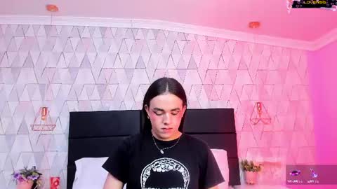 Justine online show from June 12, 2026, 4:44 am
