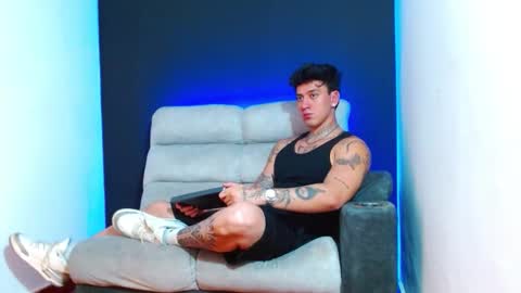 justinfuller_31 online show from January 6, 2026, 3:10 am