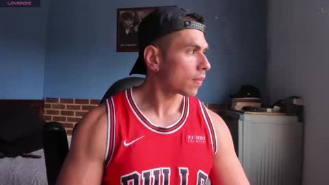 Snapshot of justinkart chatting on October 4, 2025, 2:48 pm justinkart online show from October 4, 2025, 2:48 pm