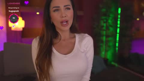 Snapshot of justinnejade chatting on October 21, 2025, 4:46 am Justy online show from October 21, 2025, 4:46 am