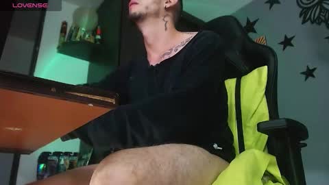 Snapshot of justinsc chatting on March 11, 2026, 11:00 pm Justinsc online show from March 11, 2026, 11:00 pm