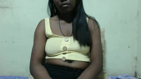 Justlhot online show from November 10, 2025, 5:34 pm