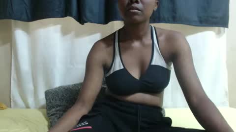 Justlhot online show from April 27, 2026, 4:32 am