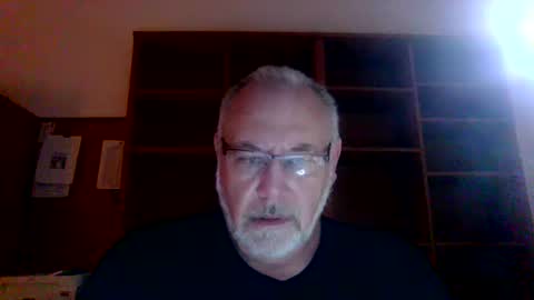 Snapshot of justme196756 chatting on October 6, 2025, 4:21 am justme196756 online show from October 6, 2025, 4:21 am