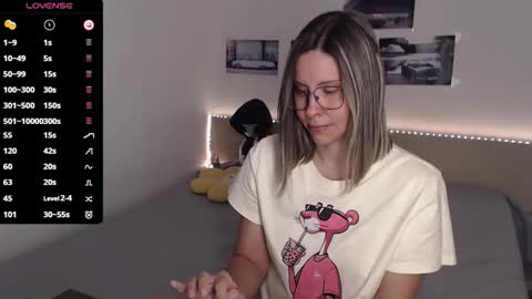 Julie online show from September 19, 2025, 3:52 am