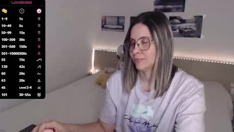 Julie online show from December 17, 2025, 5:08 pm