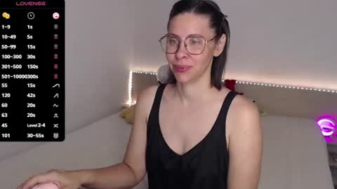 Julie online show from August 4, 2026, 3:53 am