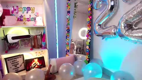 Emy online show from May 8, 2026, 3:01 am
