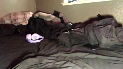 Snapshot of justsomenegus chatting on September 15, 2025, 10:21 pm Call me Just online show from September 15, 2025, 10:21 pm