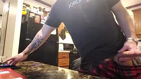 Snapshot of justus0624 chatting on October 8, 2025, 1:36 am justus0624 online show from October 8, 2025, 1:36 am