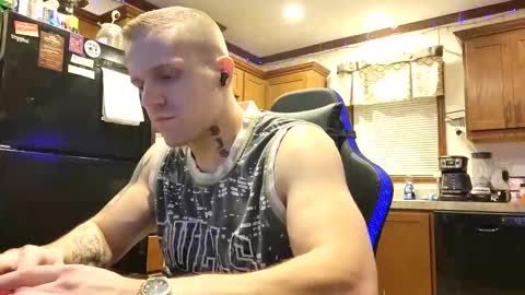 Snapshot of justus0624 chatting on October 23, 2025, 2:44 am justus0624 online show from October 23, 2025, 2:44 am