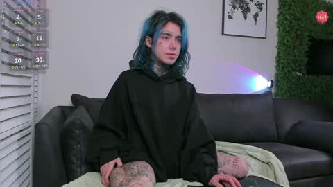 Juuzou hehim u can call me Juz online show from December 3, 2024, 3:22 pm