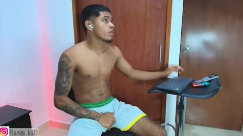 k_florez online show from February 21, 2026, 9:10 am