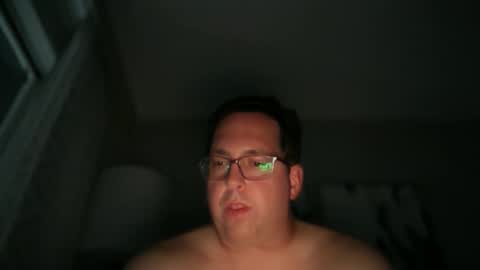 Ilovetoeatcum online show from October 27, 2025, 6:28 am