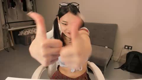 Kaoru online show from September 29, 2025, 3:50 pm