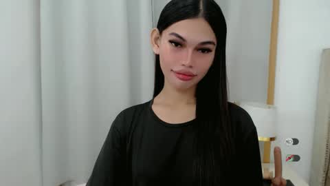 Snapshot of kaamy_dake chatting on October 5, 2025, 3:43 pm KAAMY online show from October 5, 2025, 3:43 pm