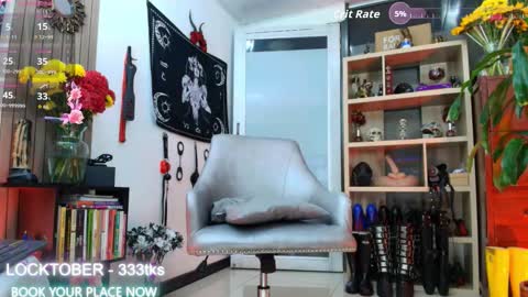 Snapshot of kaariyn_ chatting on October 11, 2025, 2:33 am Carym  online show from October 11, 2025, 2:33 am