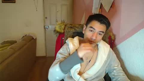 Snapshot of kael_art_d chatting on December 10, 2024, 10:47 pm kael_art_d online show from December 10, 2024, 10:47 pm
