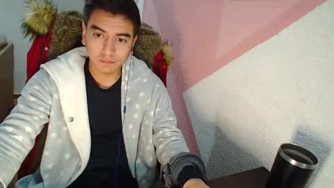 Snapshot of kael_art_d chatting on December 19, 2024, 2:34 am kael_art_d online show from December 19, 2024, 2:34 am