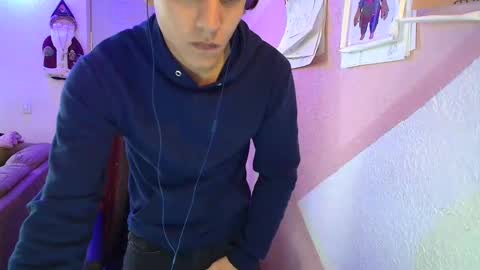 Snapshot of kael_art_d chatting on December 19, 2024, 4:46 pm kael_art_d online show from December 19, 2024, 4:46 pm