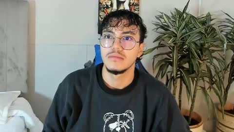 kai_storn online show from May 1, 2026, 11:04 am