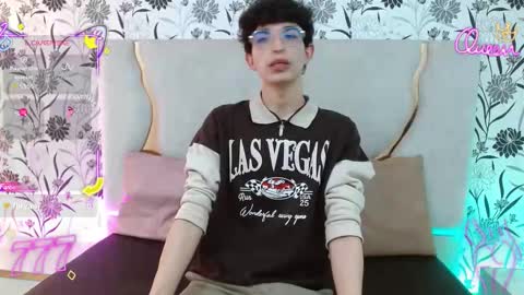 kai_tay1 online show from March 13, 2026, 7:42 pm