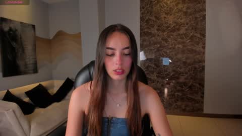 Snapshot of kaiaferreira chatting on February 1, 2025, 12:16 pm Kaia Ferreira online show from February 1, 2025, 12:16 pm