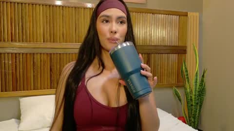 Snapshot of kaiawhite chatting on April 23, 2026, 9:50 pm kaiawhite online show from April 23, 2026, 9:50 pm