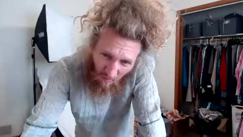 Kaiku77 online show from June 15, 2026, 8:22 pm