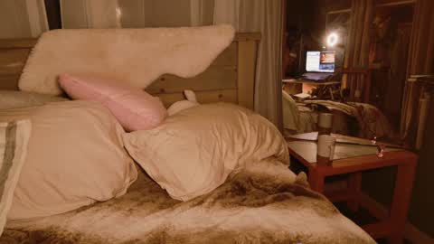 Kailee Smile online show from January 15, 2026, 4:28 am