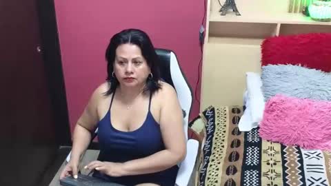 Snapshot of kaily_jonness chatting on October 13, 2025, 10:54 pm kaily jonness online show from October 13, 2025, 10:54 pm