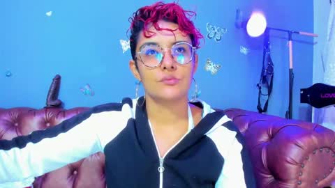 kaira_mosse_ online show from May 9, 2026, 11:26 am