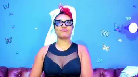 kaira_mosse_ online show from May 22, 2026, 12:00 pm