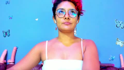 kaira_mosse_ online show from May 29, 2026, 11:30 am