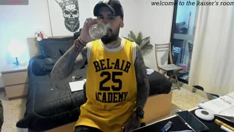 kaiser679 online show from February 21, 2025, 3:01 am