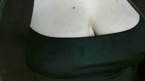 Snapshot of kaitlin_kk chatting on April 15, 2026, 10:11 am Kaitlin online show from April 15, 2026, 10:11 am