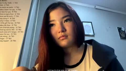 Sakura online show from May 6, 2026, 2:44 pm