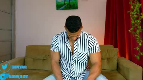 kale thomson online show from May 1, 2026, 5:39 pm