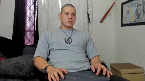 Kaledd musclees room Master online show from December 7, 2024, 2:46 pm