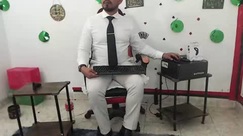 Kaleth online show from July 28, 2026, 8:52 pm