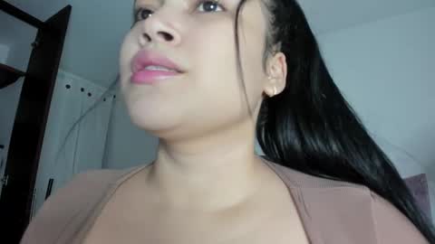 Snapshot of kali_sweet chatting on September 17, 2025, 2:24 am AndreaLactating online show from September 17, 2025, 2:24 am