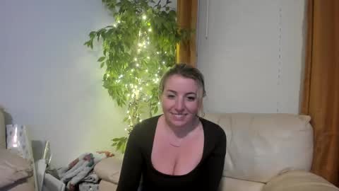 Kaliii jones online show from February 7, 2025, 4:27 am