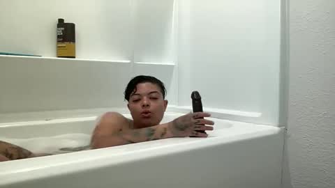 Snapshot of kalinature chatting on March 2, 2026, 10:16 pm kalinature online show from March 2, 2026, 10:16 pm